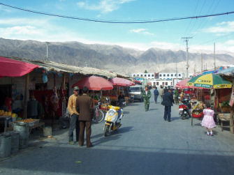 market in taxkorgan.jpg